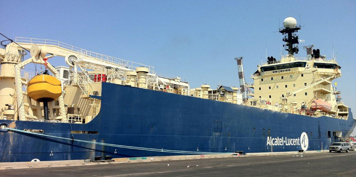 Laying Fiber optic cables at sea - Israel